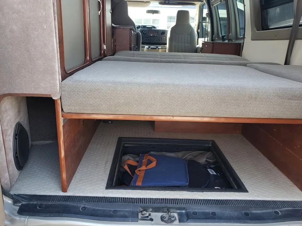 2010 Ford sportsmobile e350 super duty 6.0l in Angel Fire, NM (photo 8) — photo 8