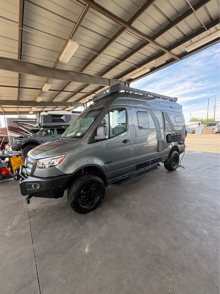 2025 Winnebago revel 44e in Tucson, AZ (photo 2) — photo 2