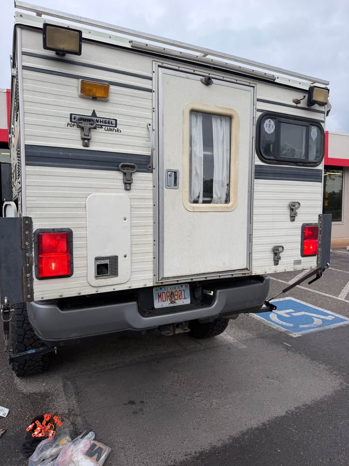 Four Wheel Camper Hawk w/ Extension in Boulder, CO (photo 2)