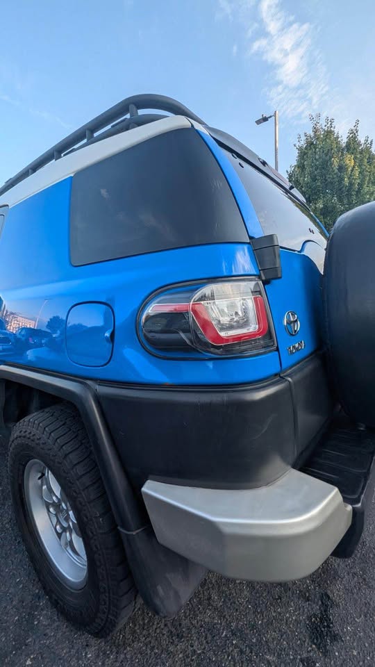 2007 Toyota FJ Cruiser · 4x4 in Auburn, WA (photo 5) — photo 5