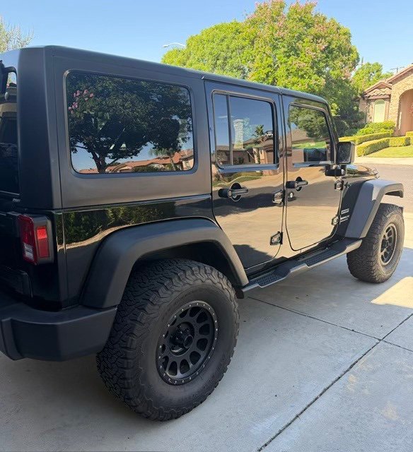 2015 Jeep Wrangler Unlimited · Sport SUV 4D in Clovis, CA (photo 9) — photo 9