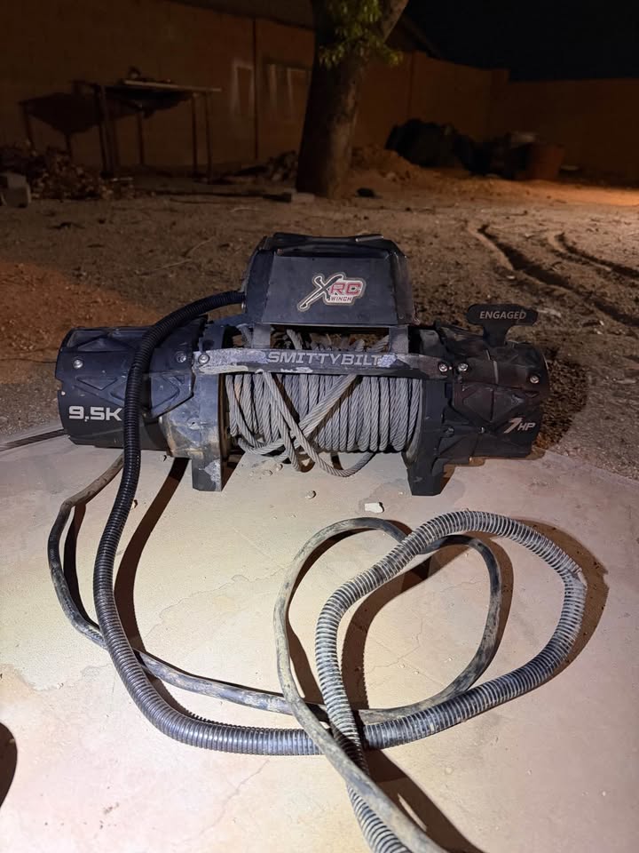 Smittybilt xrc winch in Mesa, AZ (photo 3) — photo 3