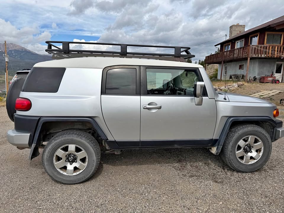 2007 Toyota FJ Cruiser · Sport Utility 2D in Silverthorne, CO (photo 1) — photo 1