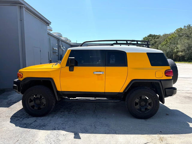 2007 Toyota FJ Cruiser — photo 2