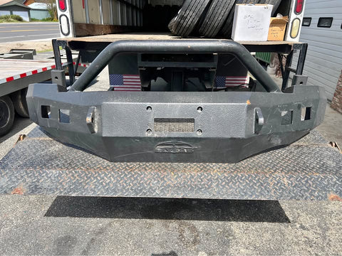 2011-2014 Chevrolet 2500 & 3500 Flyfab front bumper and winch