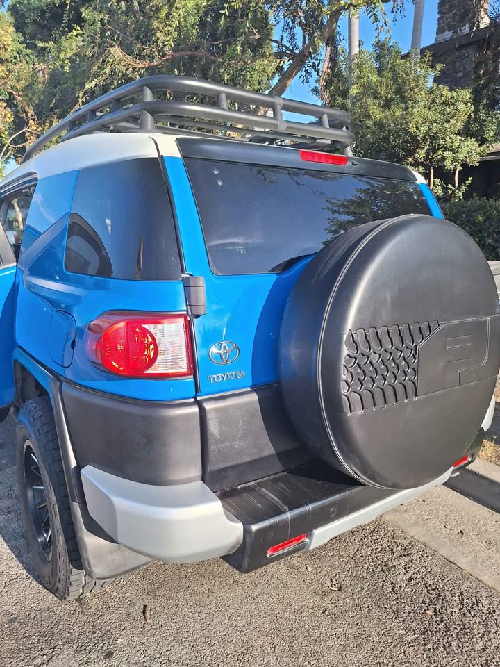 2007 Toyota FJ Cruiser · Sport Utility 2D in Downey, CA (photo 7) — photo 7