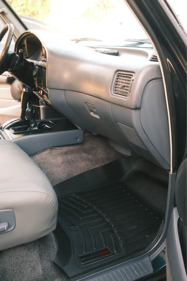1994 Toyota Landcruiser · Sport Utility 4D in Tumwater, WA (photo 7) — photo 7