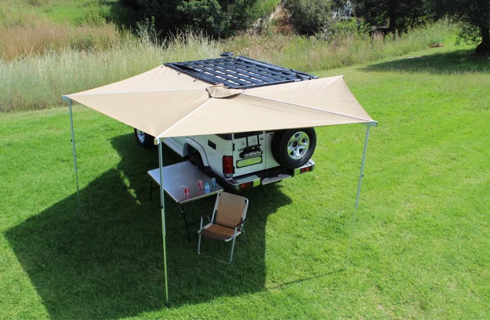 EEZI-AWN BAT 270 AWNING - not used and marked to half price awning for vans, jee (photo 2) — photo 2