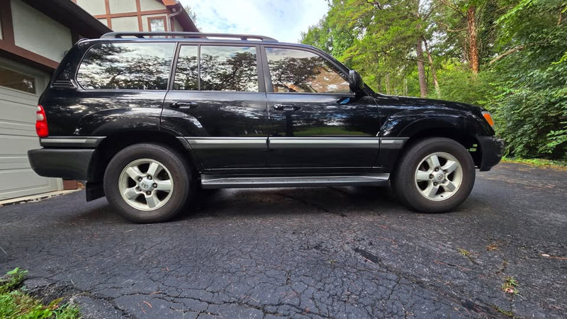 2003 Toyota Landcruiser in Knoxville, TN (photo 3) — photo 3