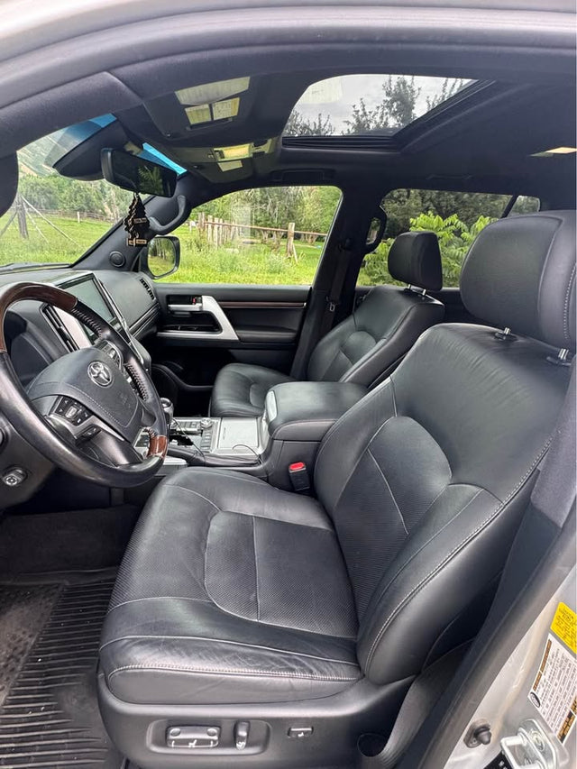 2021 Toyota Landcruiser — photo 3