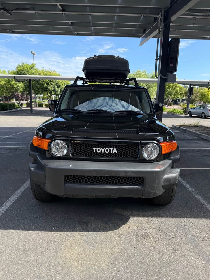 2008 Toyota FJ Cruiser · Sport Utility 2D in Stockton, CA (photo 2) — photo 2
