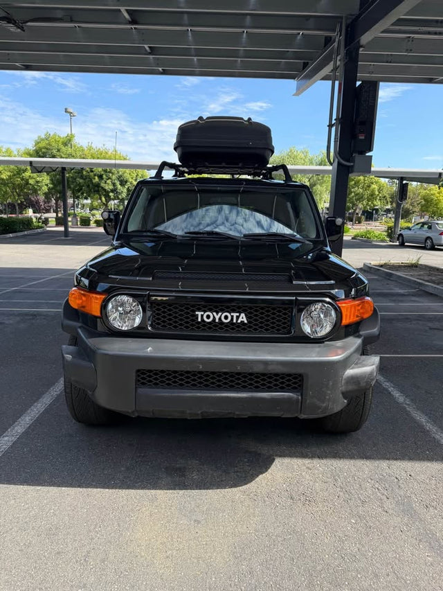 2008 Toyota FJ Cruiser · Sport Utility 2D — photo 2