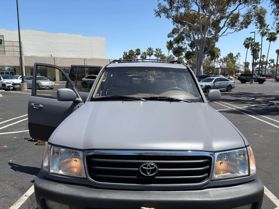 2000 Toyota Landcruiser in San Diego, CA (photo 7) — photo 7