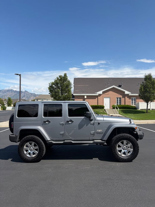 2013 Jeep Wrangler Sahara Sport Utility 4D — photo 3