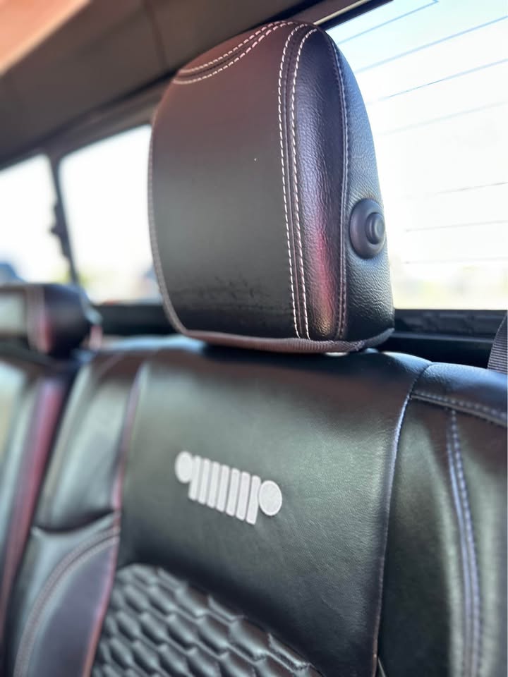 2021 Jeep Gladiator · Overland Pickup 4D 5 ft in Ontario, OR (photo 8)