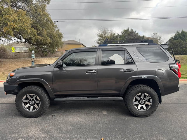 2017 Toyota 4Runner · TRD Off-Road Premium Sport Utility 4D — photo 3