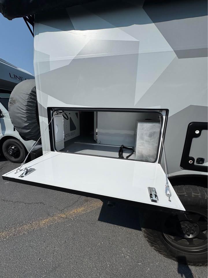 2023 EarthCruiser terranova in Bend, OR (photo 5) — photo 5