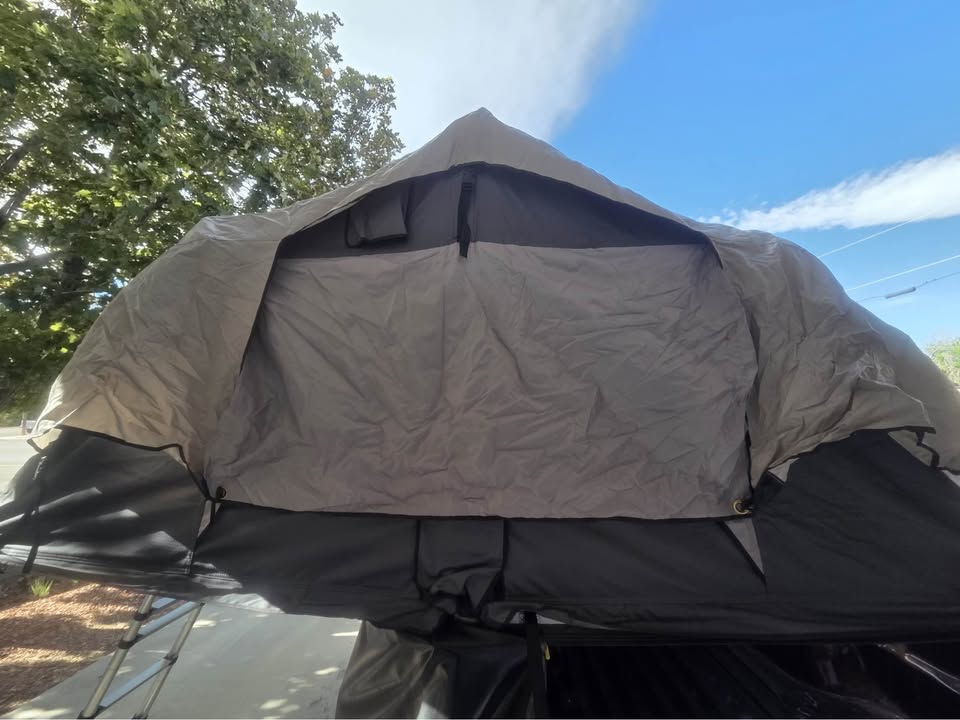 Rooftop Tent - Smittybilt XL Overlander (photo 6) — photo 6