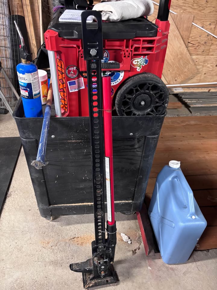 Hi Lift Jack in Gold Bar, WA (photo 2) — photo 2