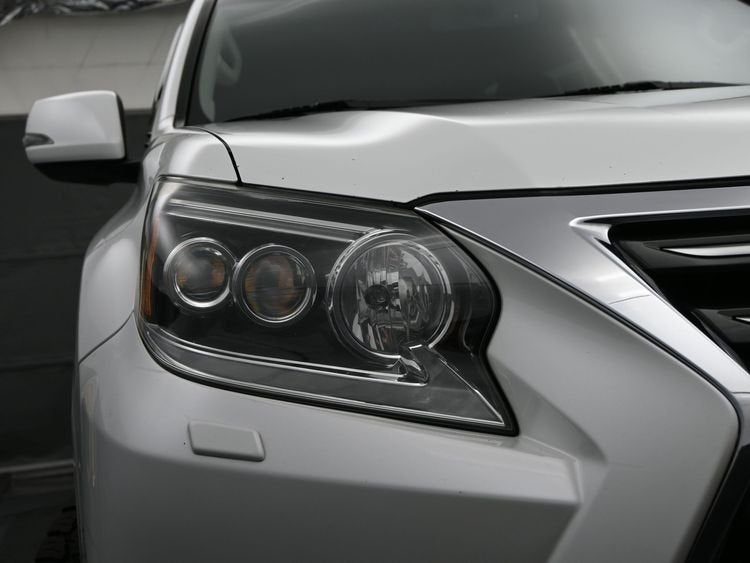 2016 Lexus GX 460 in Renton, WA (photo 4) — photo 4