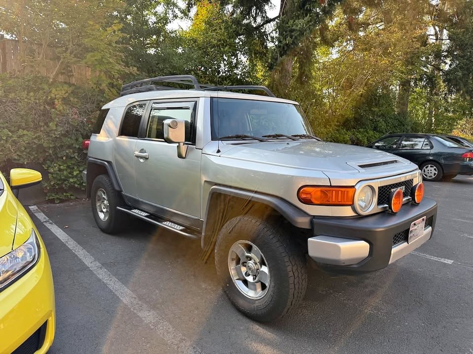 2008 Toyota FJ Cruiser Sport Utility 2D (photo 1) — photo 1