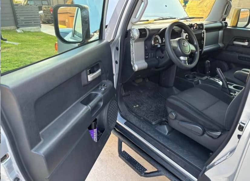 2007 Toyota FJ Cruiser · Sport Utility 2D in Austin, TX (photo 10) — photo 10