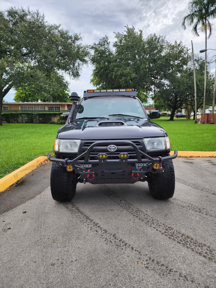 1999 Toyota 4Runner · SR5 Sport Utility 4D in Miramar, FL (photo 2) — photo 2