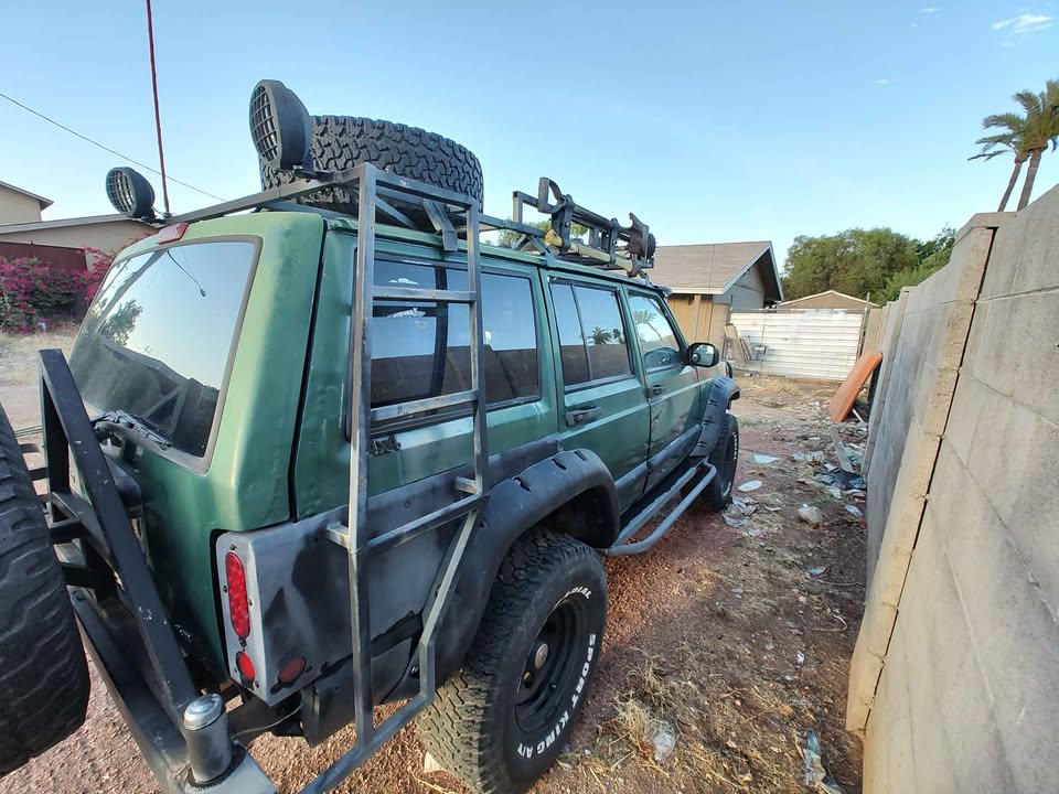 2001 Jeep Cherokee · Sport 4D in Phoenix, AZ (photo 5) — photo 5