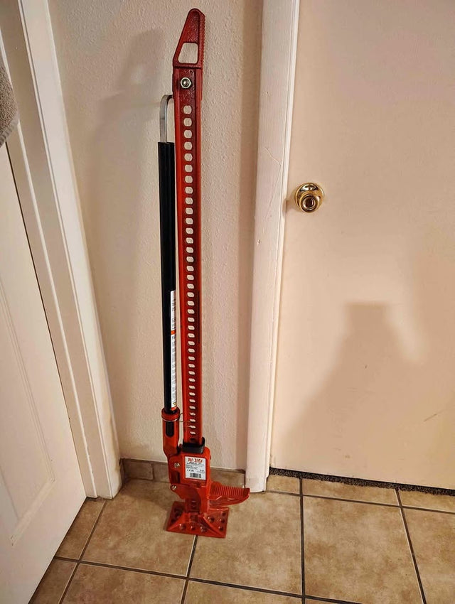Hi lift Jack for sale (photo 1)