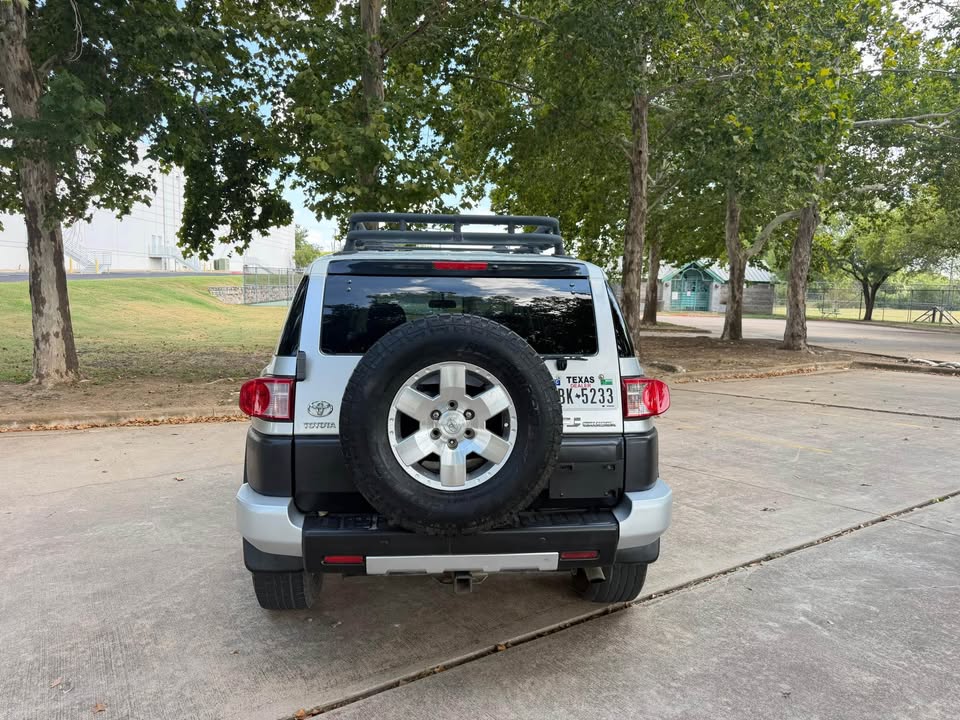 2008 Toyota FJ Cruiser in Austin, TX (photo 4) — photo 4