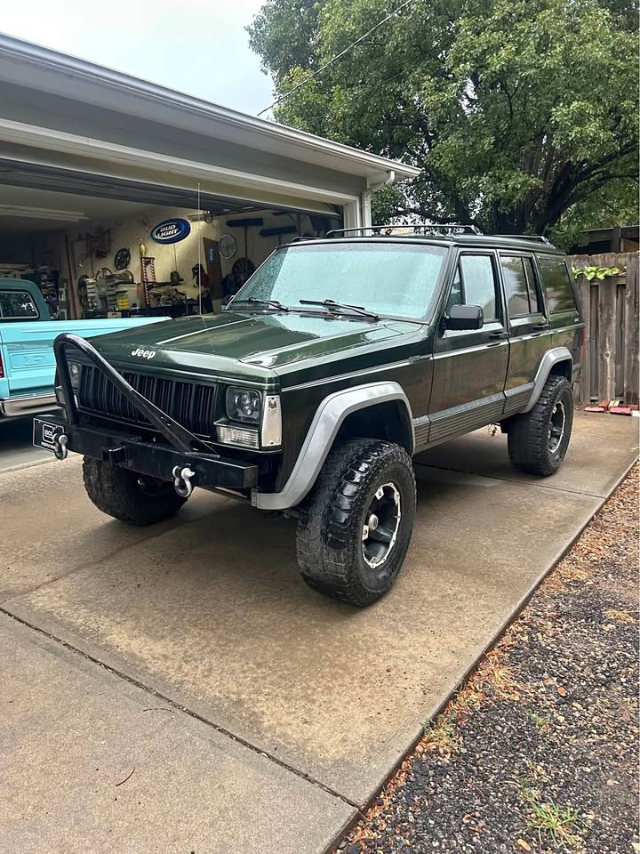 1996 Jeep Cherokee · Country Sport Utility 4D in Wichita, KS (photo 1) — photo 1