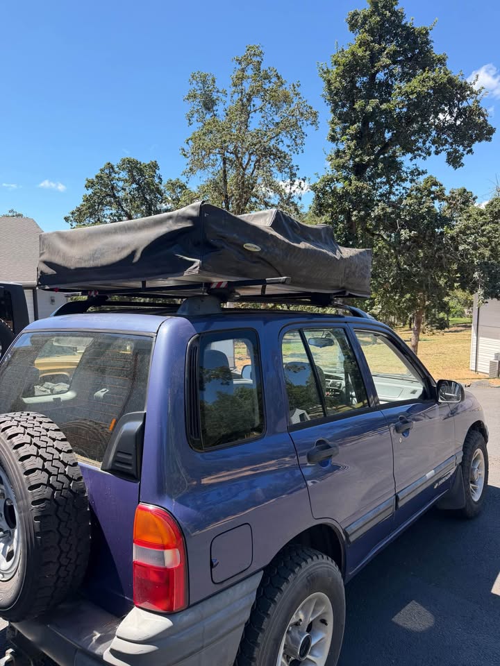 Smittybilt Overlander Roof Tent in Springfield, OR (photo 1)