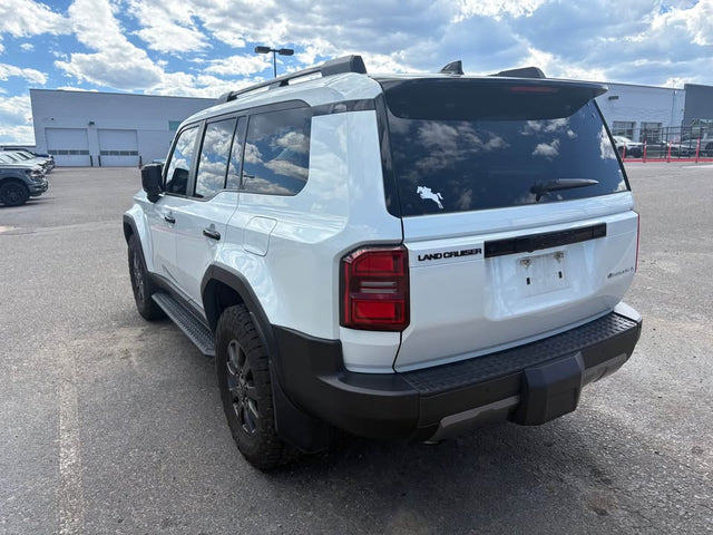 2025 Toyota Landcruiser · Base — photo 3