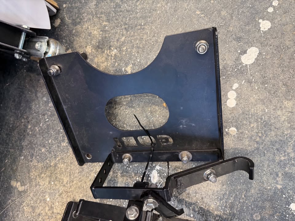 GOBI Racks Jeep Wrangler Rear Mount MaxTrax Brackets, Pair in Denver, CO (photo 9) — photo 9