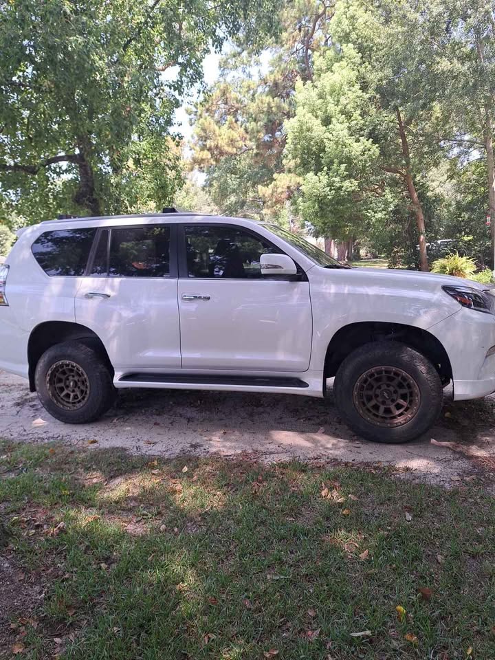 2020 Lexus GX · GX 460 Premium Sport Utility 4D in Lucedale, MS (photo 2) — photo 2