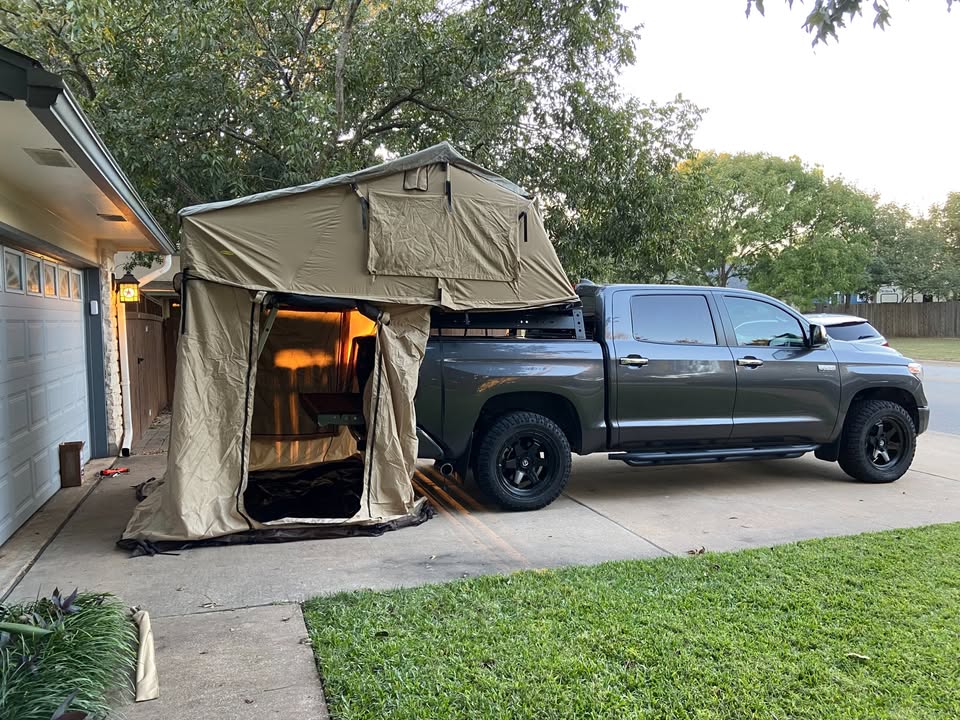SmittyBilt Overlander XL Rooftop tent with Annex Roof Top Camping in Georgetown, TX (photo 8) — photo 8