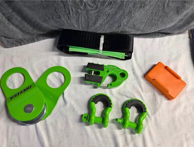 Factor 55 Winch Hook with Accessories in Humble, TX (photo 1)
