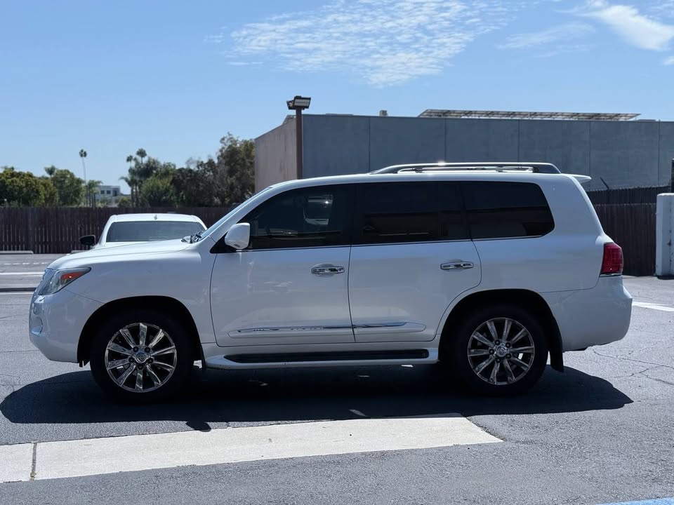 2011 Lexus lx570 clean (photo 3) — photo 3