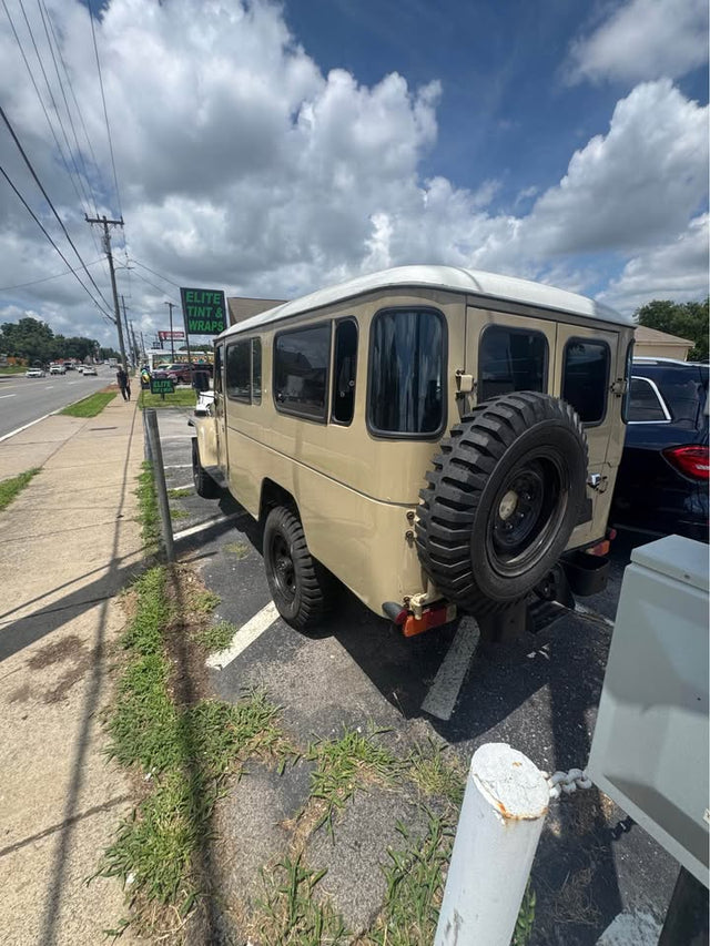 Toyota Land Cruiser FJ45 Troopy 1982 — photo 3