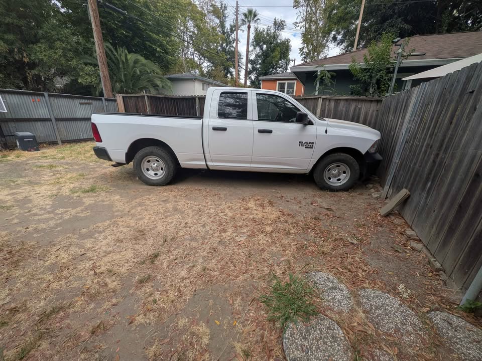 2021 Forest River Palomino SS 550 truck camper in Sacramento, CA (photo 6) — photo 6