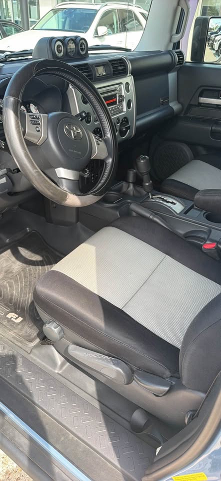 2014 Toyota FJ Cruiser · Sport Utility 2D in Metairie, LA (photo 5) — photo 5