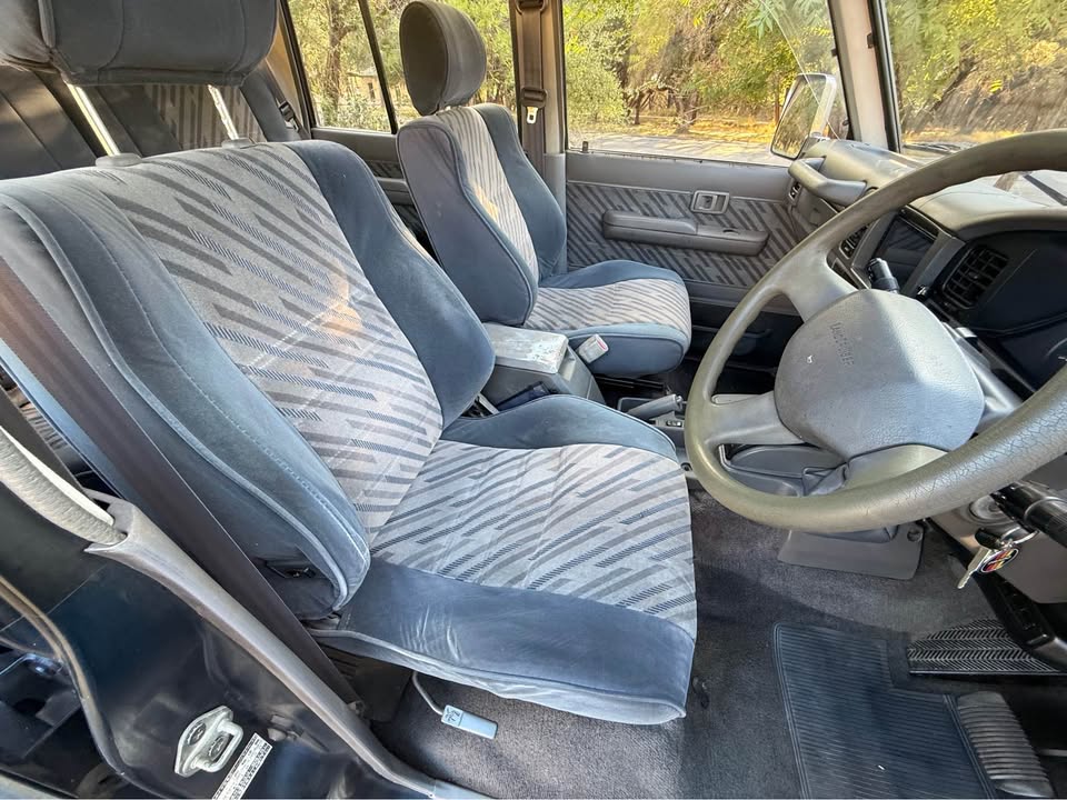 1994 Toyota Landcruiser · Prado SX Wide 3.0 Turbo-Diesel in Spicewood, TX (photo 10) — photo 10