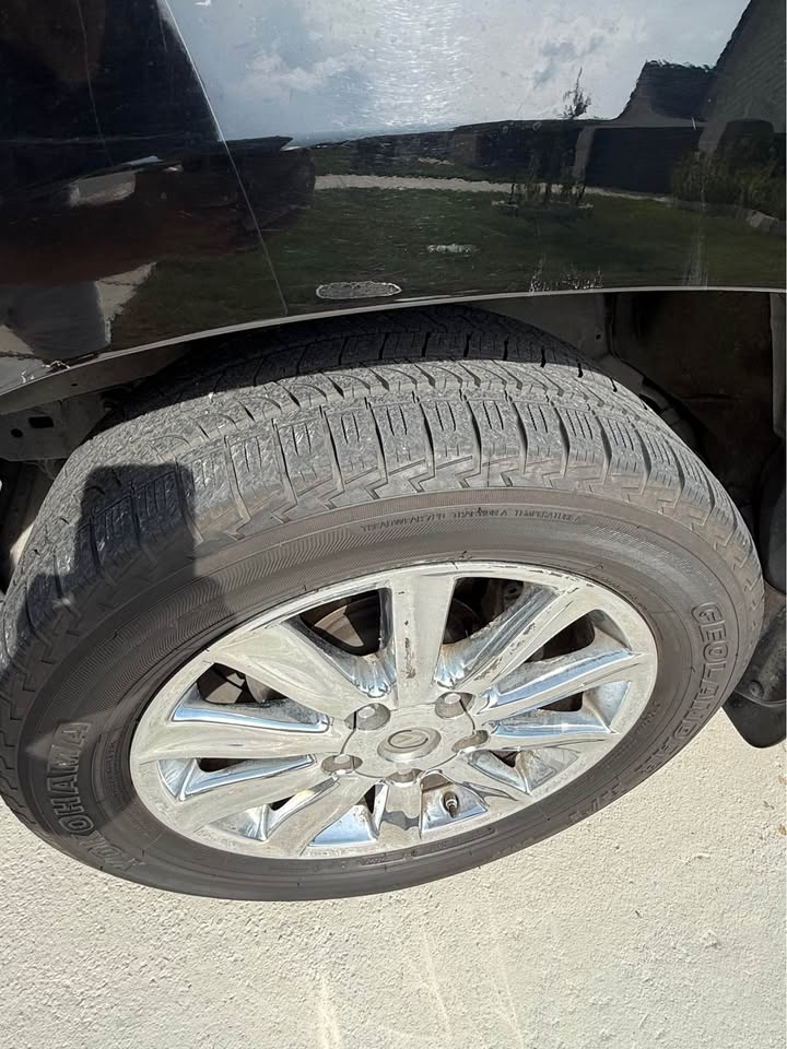 2010 Lexus LX · LX 570 Sport Utility 4D in San Antonio, TX (photo 6) — photo 6
