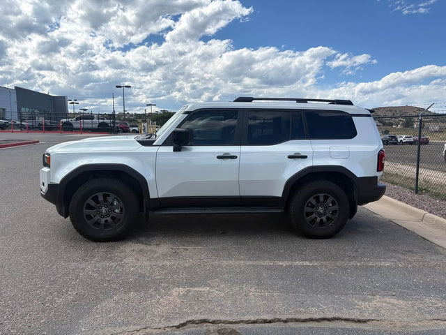 2025 Toyota Landcruiser · Base — photo 2