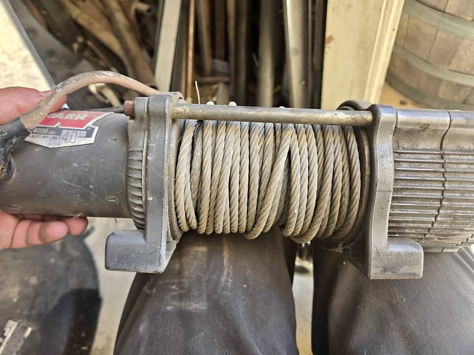 Warn 4k winch in Lakeside, CA (photo 1)