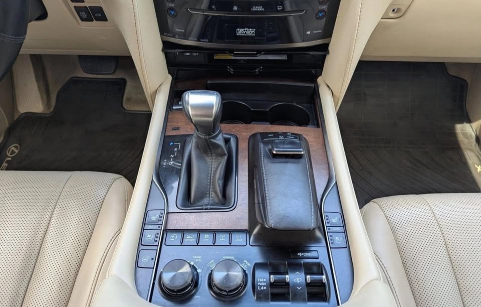 2016 Lexus LX 570 in Golden, CO (photo 12) — photo 12