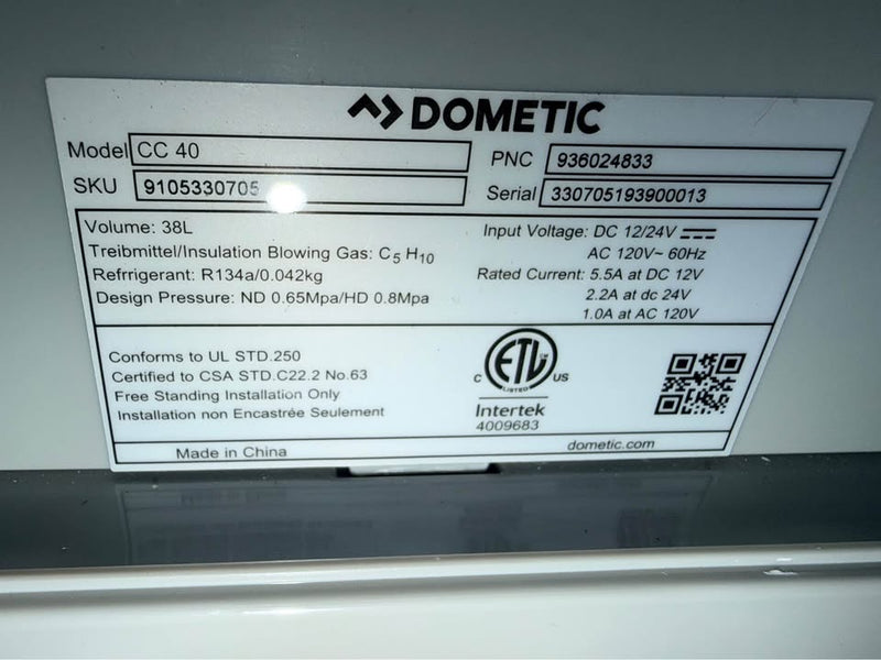 Dometic 38L Portable Refridgerator (photo 4) — photo 4