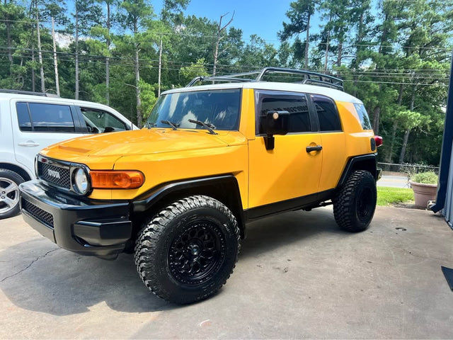 2007 Toyota FJ Cruiser — photo 2