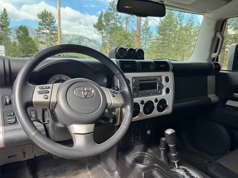 2012 Toyota FJ Cruiser · Sport Utility 2D in South Lake Tahoe, CA (photo 7) — photo 7