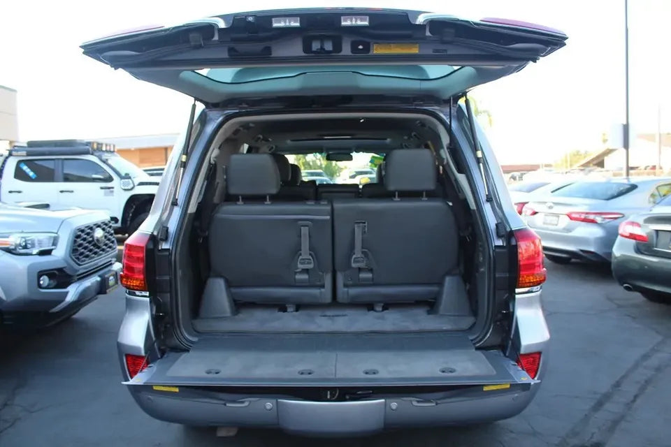 2008 Lexus LX570 in Sacramento, CA (photo 12) — photo 12